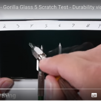 Galaxy Note7 display test graffi su Gorilla Glass 5