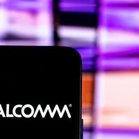 Qualcomm Apple Intel