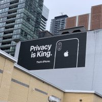 apple-launches-genius-privacy-billboards-to-promote-the-iphone-526638-2